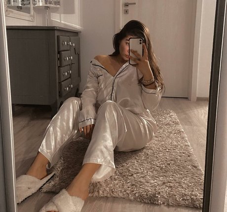 Nahá fotka uniklých OnlyFans od Pasenciuckarina