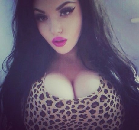 Naken läckt OnlyFans-bild av Betty Dahmer