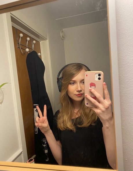 Nagie wyciekłe zdjęcie OnlyFans od Apollolol