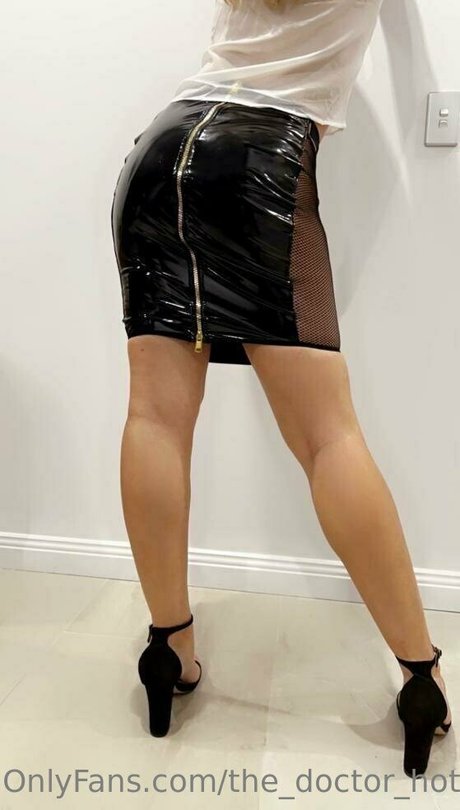 Thedoctorhotwife