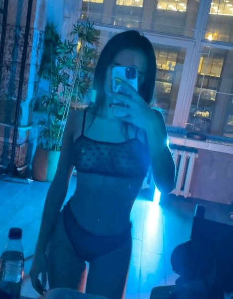 Naken lekkede OnlyFans-bilde av Ann Bucks