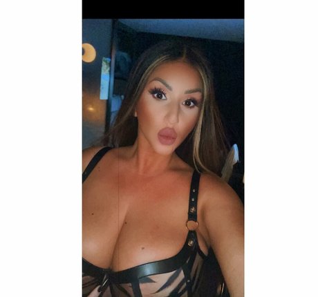 Nahá fotka uniklých OnlyFans od Aspen Winters
