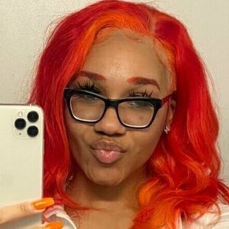 Naken läckt OnlyFans-bild av Thechleopatrapaige