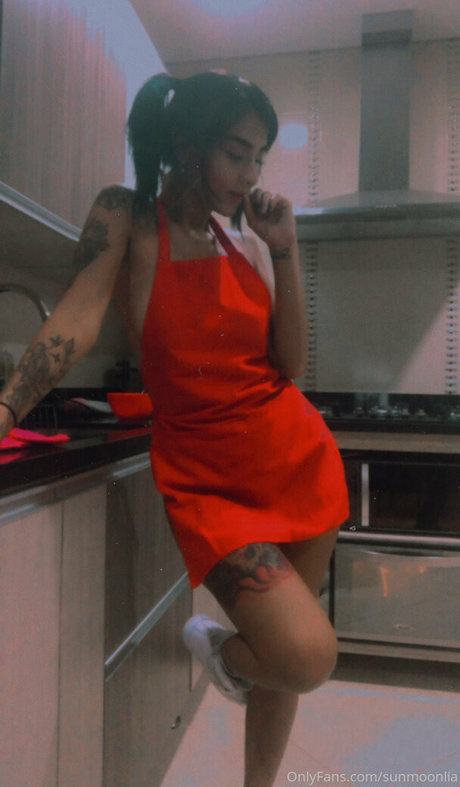Nahá fotka uniklých OnlyFans od Sunmoonlia