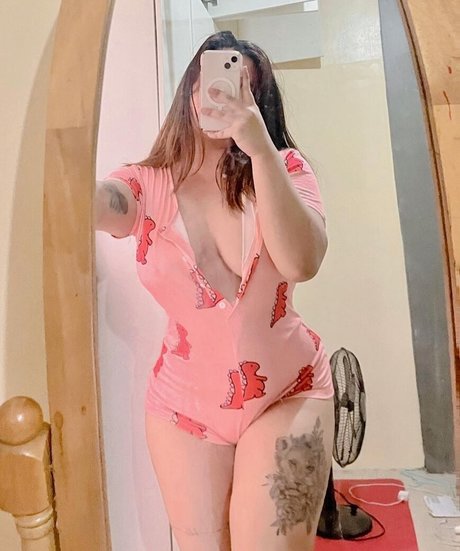Nahá fotka uniklých OnlyFans od Ara Belle
