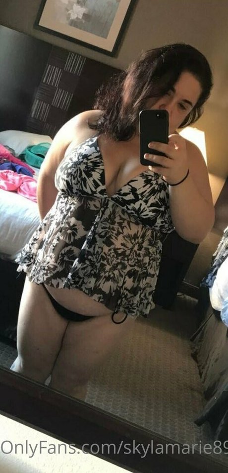 Nahá fotka uniklých OnlyFans od Skylamarie89