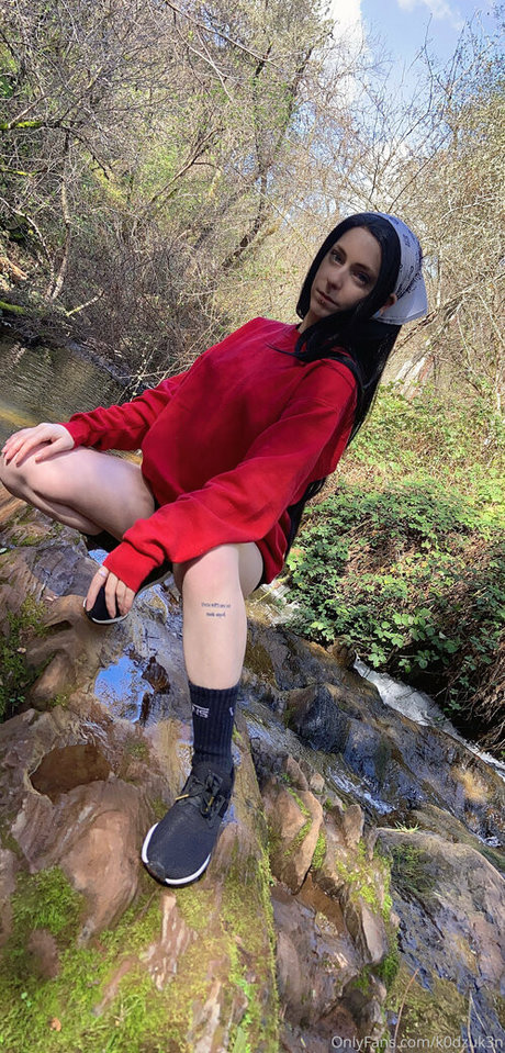Naken läckt OnlyFans-bild av Minibunzzz