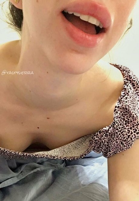 Naken lekkede OnlyFans-bilde av Teasingsierra