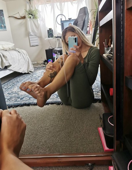 Alicenz OnlyFans泄露裸照