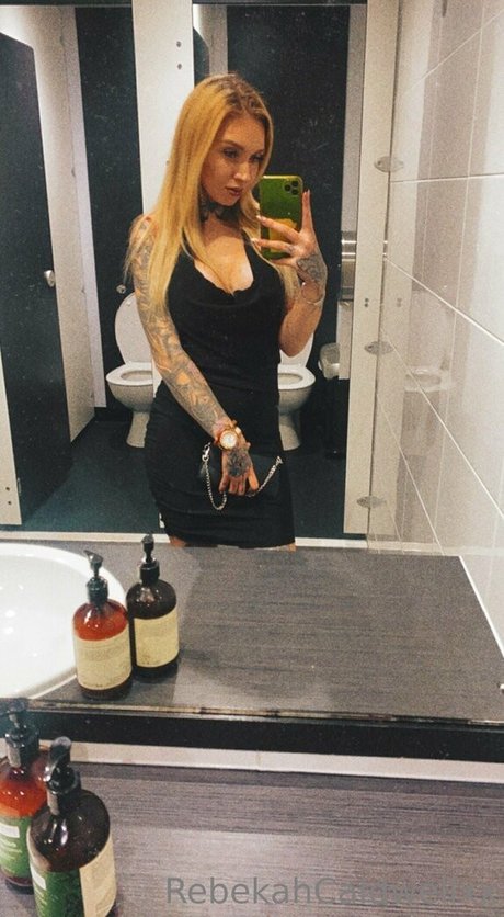 Naken läckt OnlyFans-bild av Rebekahcaldwellxx