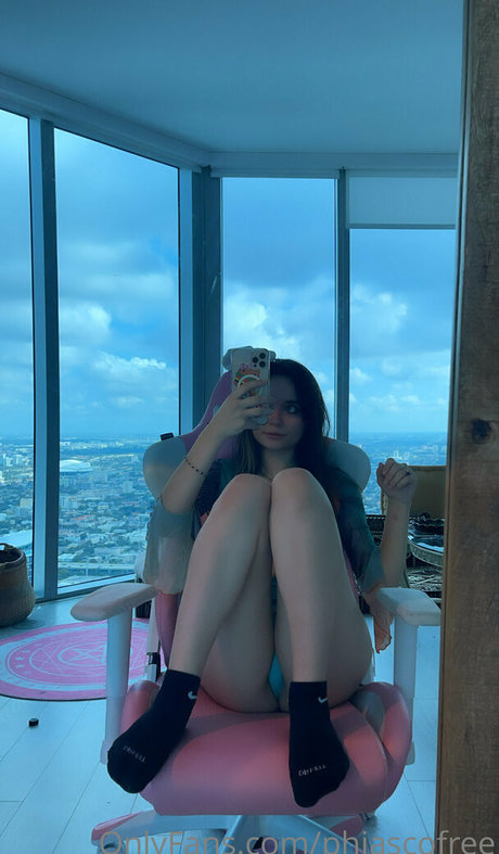 Phiascofree OnlyFansリークヌード写真