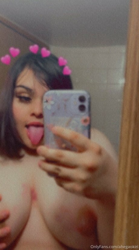 Обнаженная фотография утечки OnlyFans от Ahegaokiri