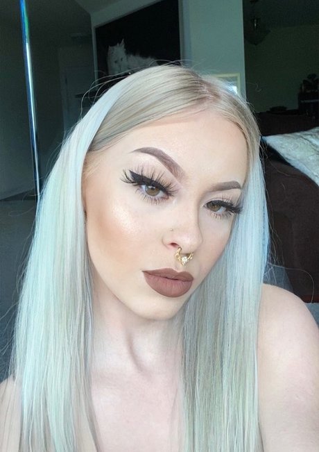 Nahá fotka uniklých OnlyFans od Queennkaitlynnvip