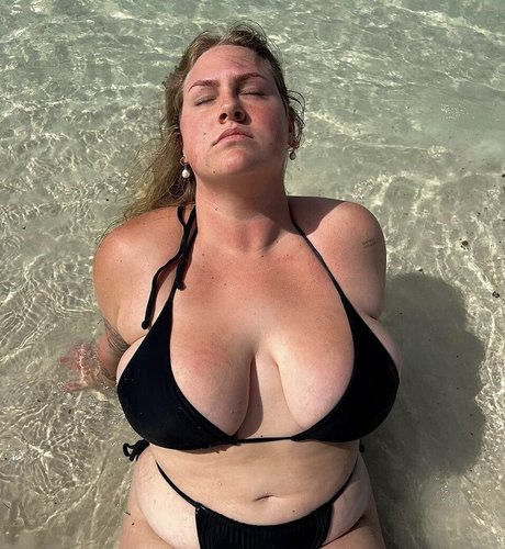 Nahá fotka uniklých OnlyFans od Chynna