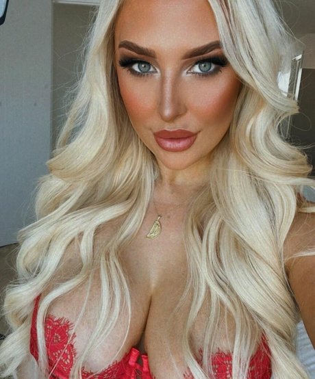 Foto nua vazada do OnlyFans de Ninaraee