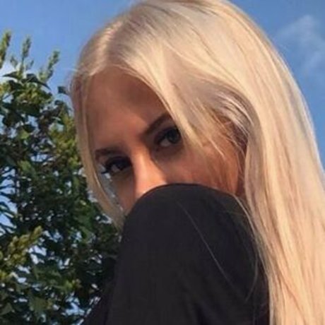 Nahá fotka uniklých OnlyFans od Kate Kirienko