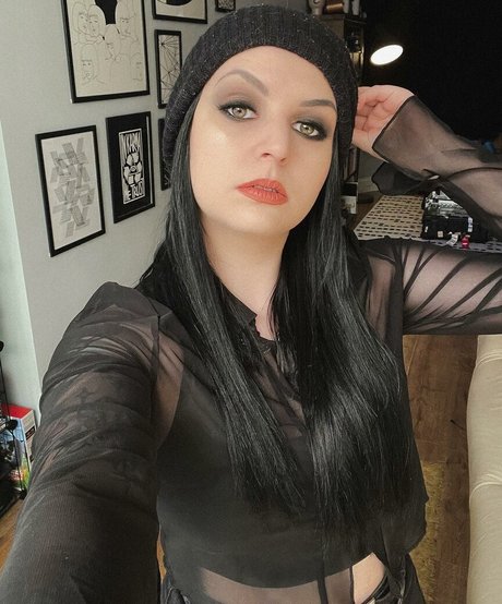 Emma Blackery