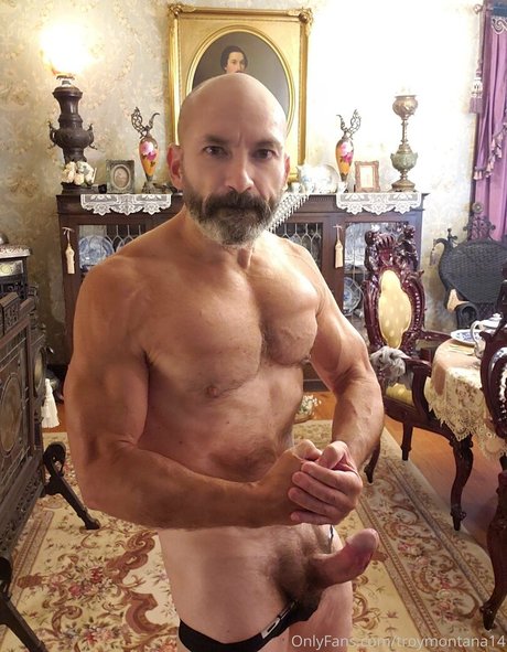 Naken lekkede OnlyFans-bilde av Troymontana14
