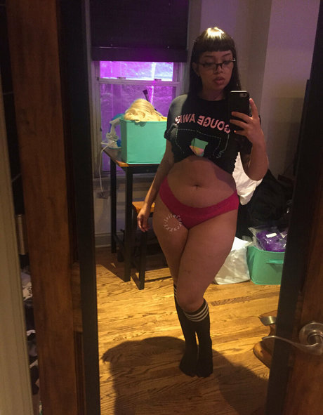 Leilacherryfree