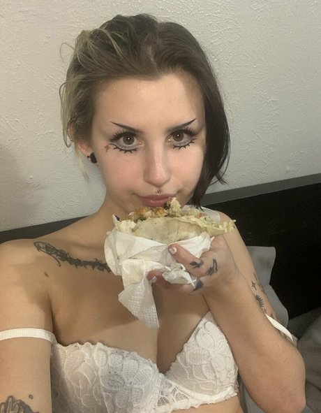 Nahá fotka uniklých OnlyFans od Alienslush