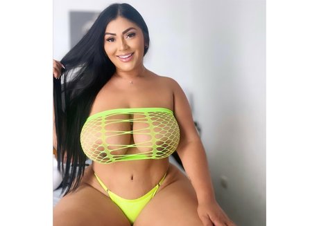 Nahá fotka uniklých OnlyFans od Daniela Amador