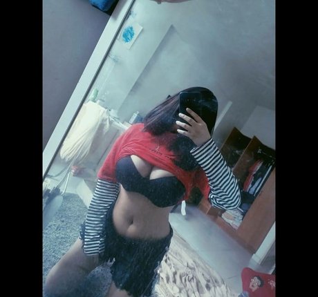 Naken lekkede OnlyFans-bilde av Woshieggie