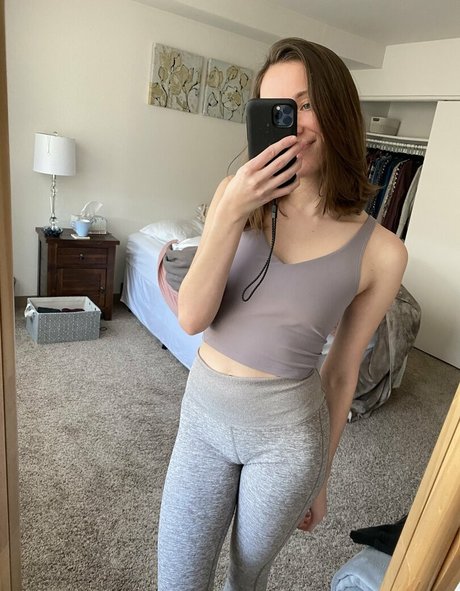Celesteschmeckle OnlyFans 유출 누드 사진