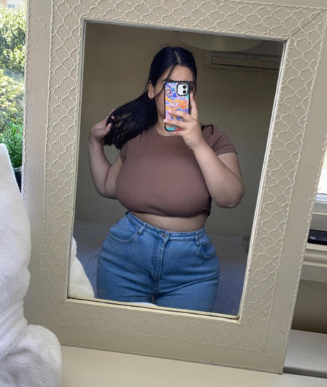 Sibel T OnlyFansリークヌード写真