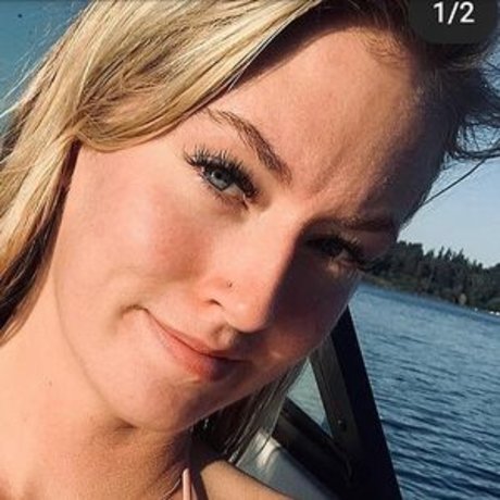 Naken lekkede OnlyFans-bilde av Suzieq