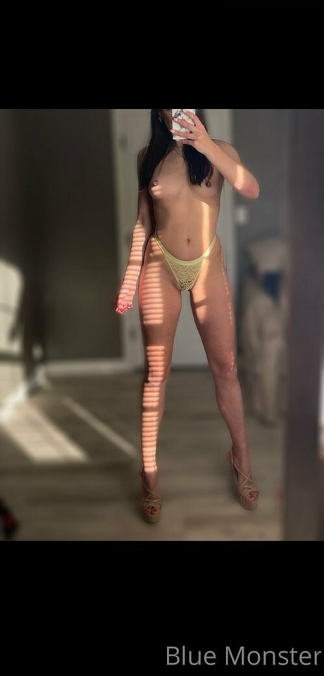 Naken läckt OnlyFans-bild av Bluemonster3