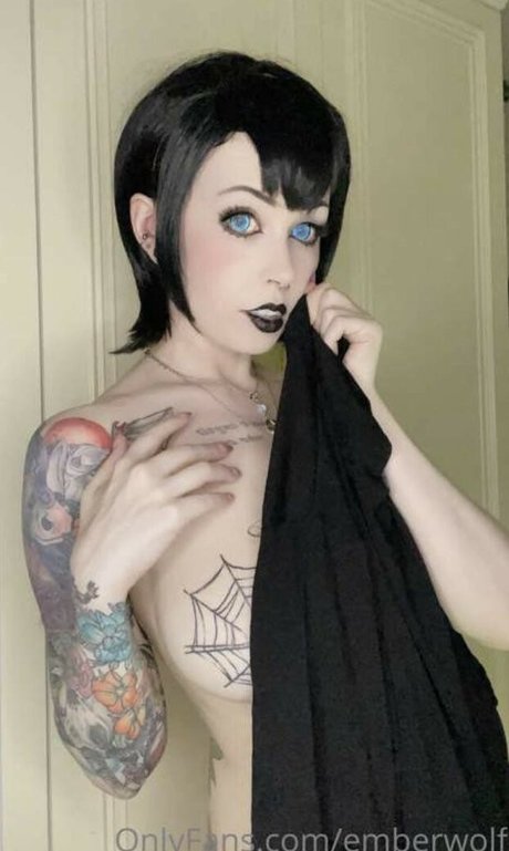 Nahá fotka uniklých OnlyFans od Emberwolf