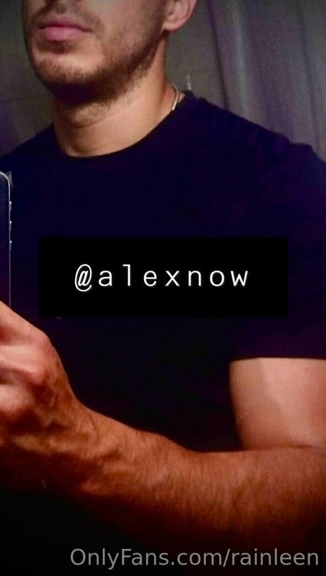 Nahá fotka uniklých OnlyFans od Rainleen