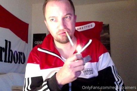 Nahá fotka uniklých OnlyFans od Redsntrainers