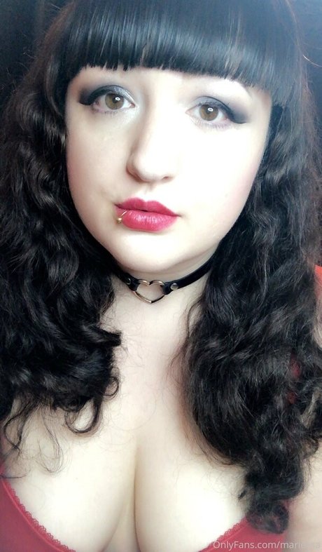 Nahá fotka uniklých OnlyFans od Mariessa