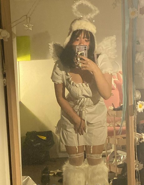 Naken lekkede OnlyFans-bilde av Iadivinecomedie