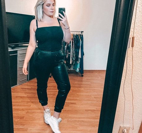 Sarah Neuhaus
