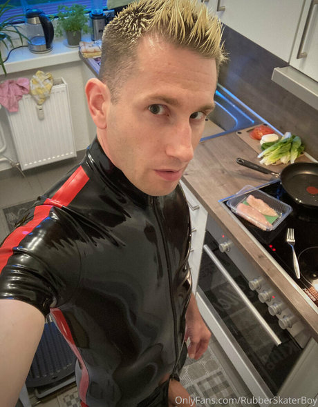 Rubberskaterboy