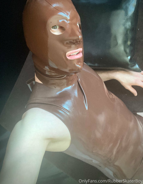 Rubberskaterboy