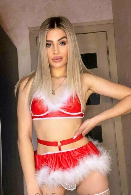 Обнаженная фотография утечки OnlyFans от Suicidemia