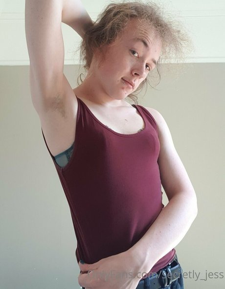 Naken läckt OnlyFans-bild av Secretlyjess