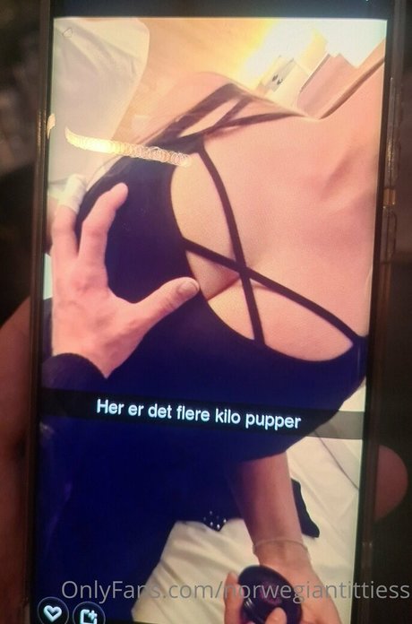 Обнаженная фотография утечки OnlyFans от Norwegiantittiess