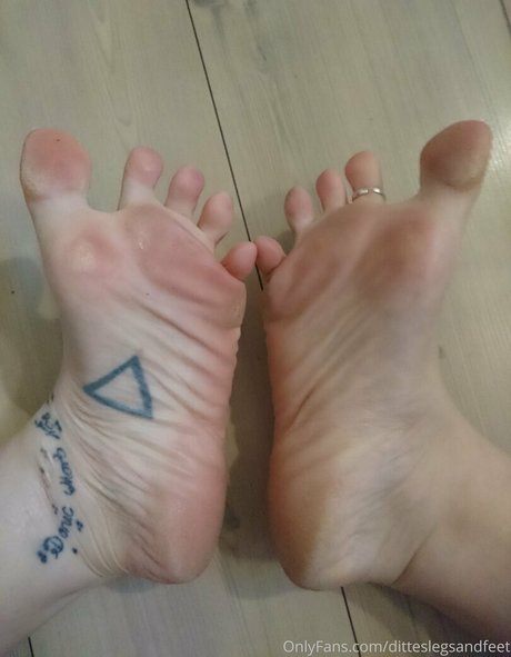 Ditteslegsandfeet