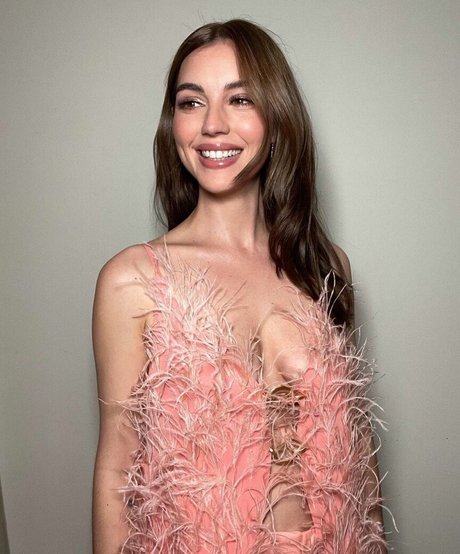 Adelaide Kane
