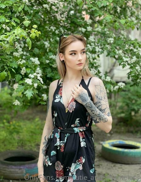 Naken lekkede OnlyFans-bilde av Cutieandshameless