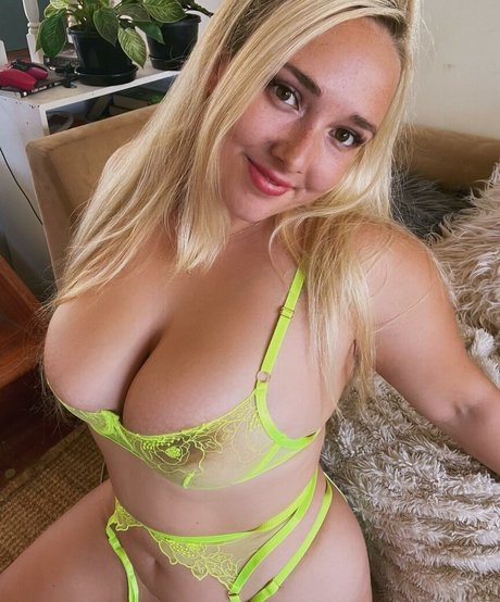 Lexi Kent
