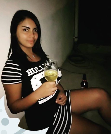 Nahá fotka uniklých OnlyFans od Evelim Alves