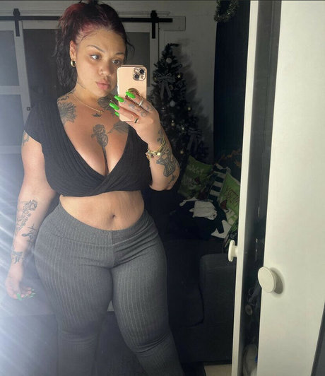 Naken läckt OnlyFans-bild av Krisssssx