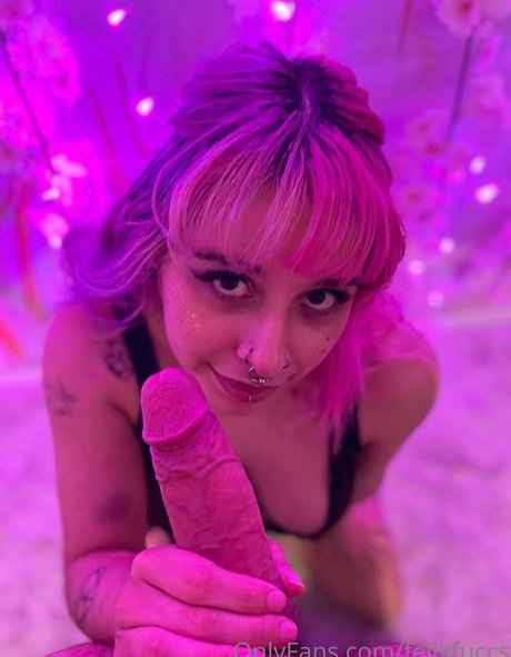 Alaston vuotanut OnlyFans-kuva Felixfuccs