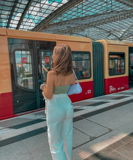 Nøgent lækket OnlyFans-billede af Lina Valeska