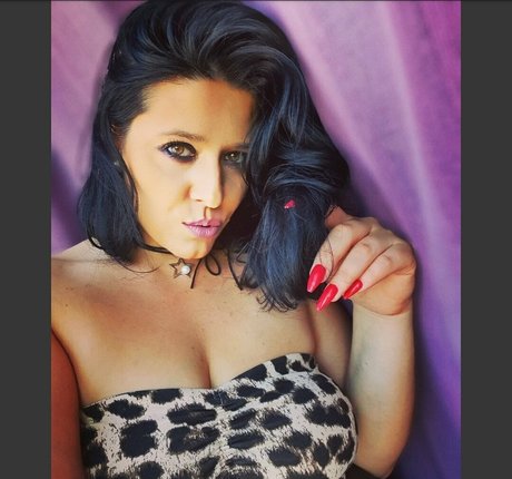 Hotsexymommy69